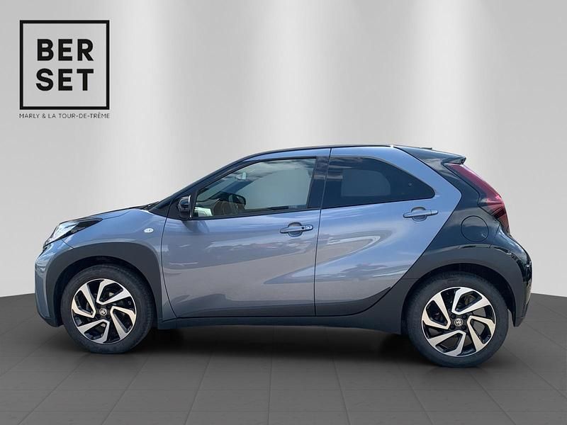Gebraucht Toyota Aygo X Trend 72 PS (52 kW) 2024 Grau SUV