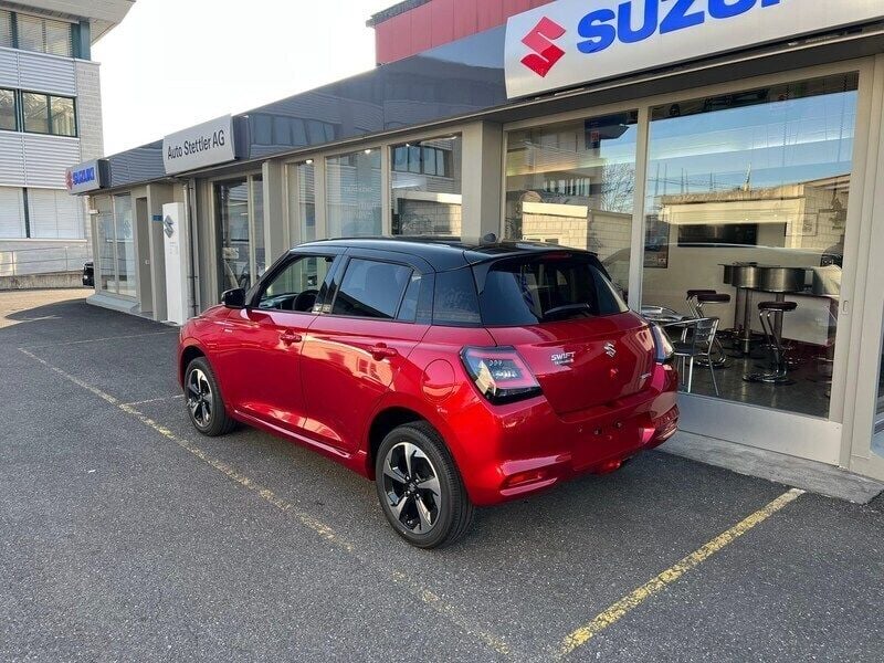 Gebraucht Suzuki Swift 82 PS (60 kW) 2024 Rot Kleinwagen