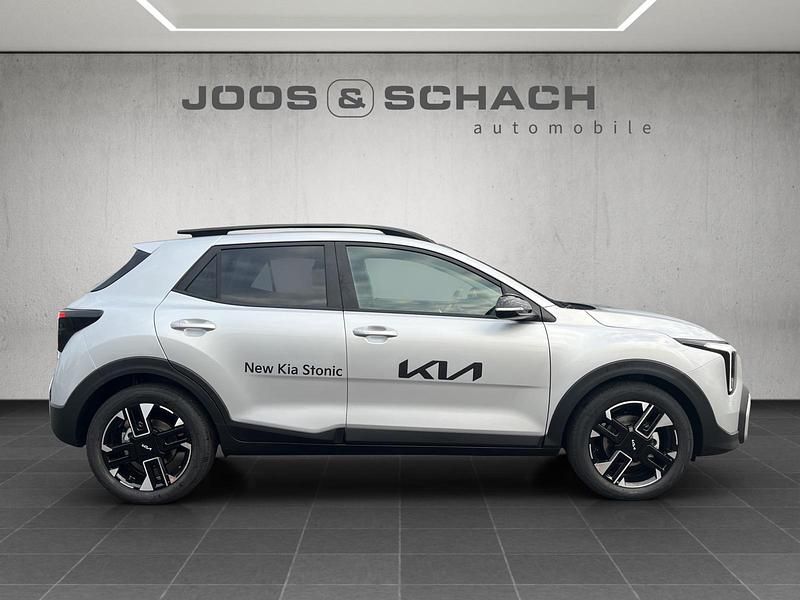 Neu Kia Stonic GT-Line 115 PS (84 kW) 2025 Silber SUV