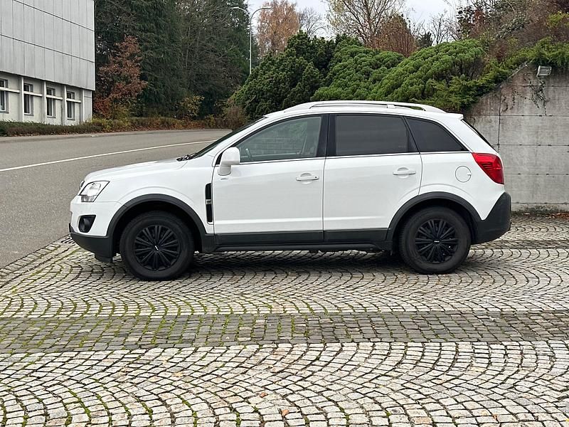 Gebraucht Opel Antara Enjoy 167 PS (122 kW) 2012 SUV