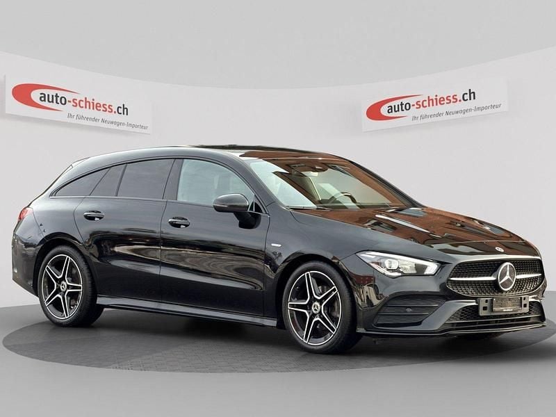 Gebraucht 2022 Mercedes CLA180 Shooting Brake AMG Kombi | CHF 25’980 - Bild 1/4