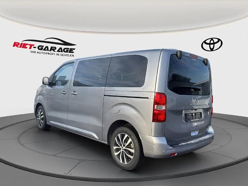Gebraucht Toyota Proace Verso Trend 177 PS (130 kW) 2025 Kombi