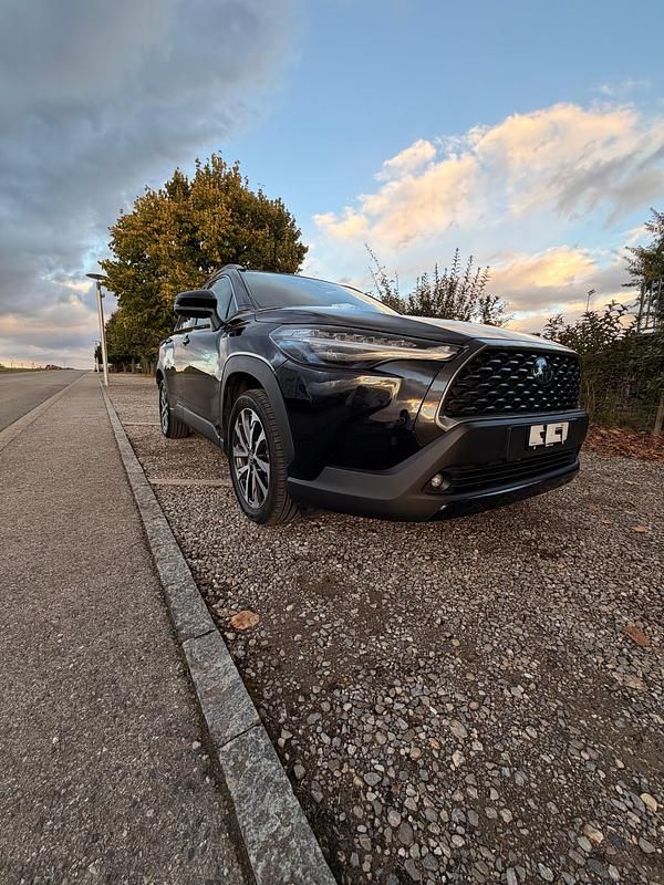Gebraucht Toyota Corolla Cross Trend 197 PS (144 kW) 2023 SUV