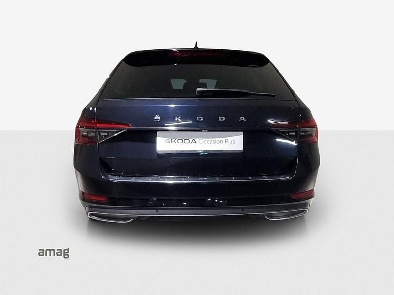 Gebraucht Skoda Superb SportLine 190 PS (139 kW) 2019 Crystal schwarz, metallic Kombi