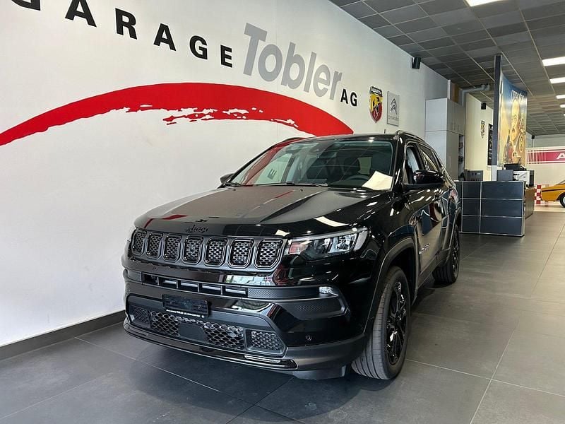 Neu Jeep Compass North 130 PS (95 kW) 2025 Schwarz SUV