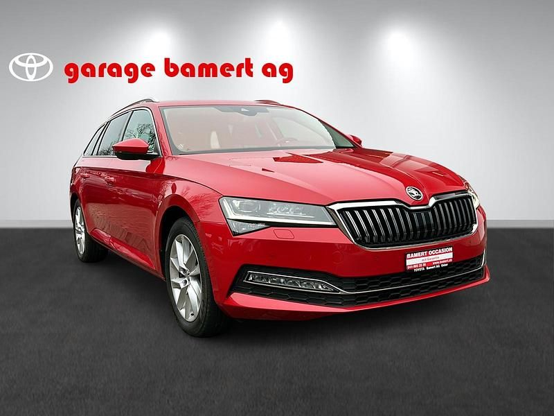 Gebraucht Skoda Superb Style 200 PS (147 kW) 2023 Rot Kombi