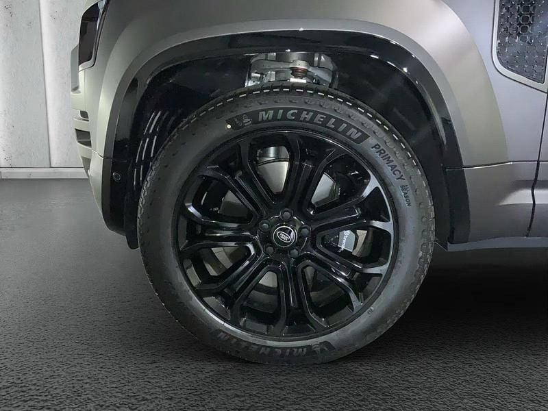 Neu Land Rover Defender 635 PS (467 kW) 2026 SUV