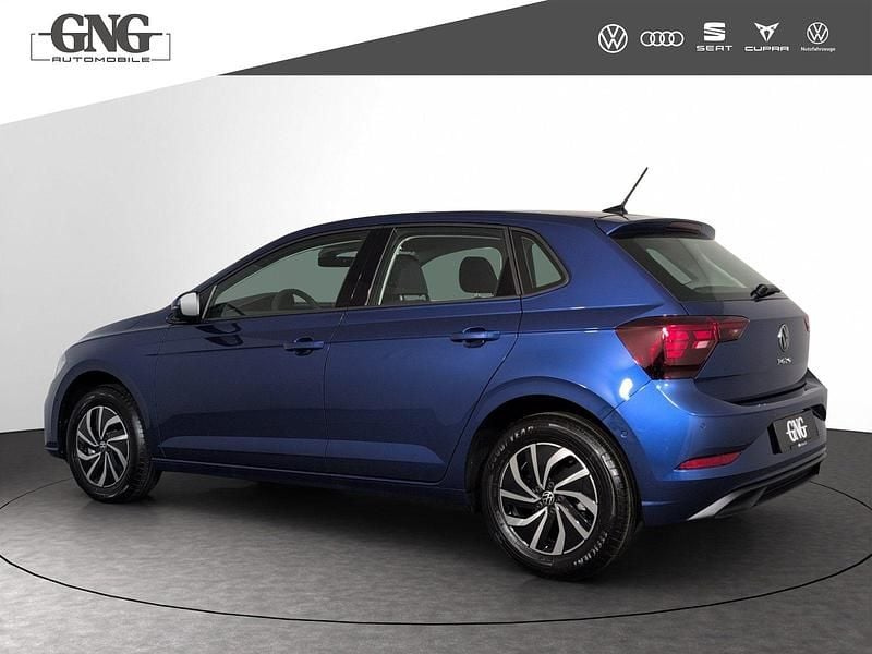 Neu VW Polo Life 115 PS (84 kW) 2025 Blau Limousine