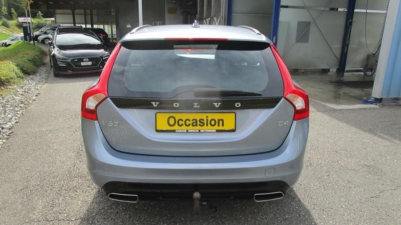 Gebraucht Volvo V60 Kinetic 190 PS (139 kW) 2017 Kombi