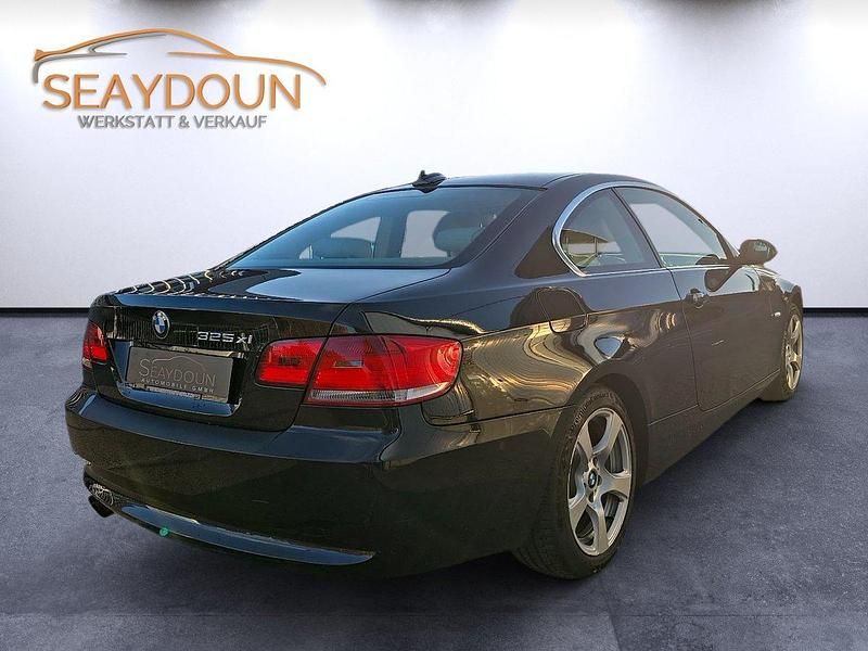 Gebraucht BMW 325 Sport Line 218 PS (160 kW) 2006 Coupé