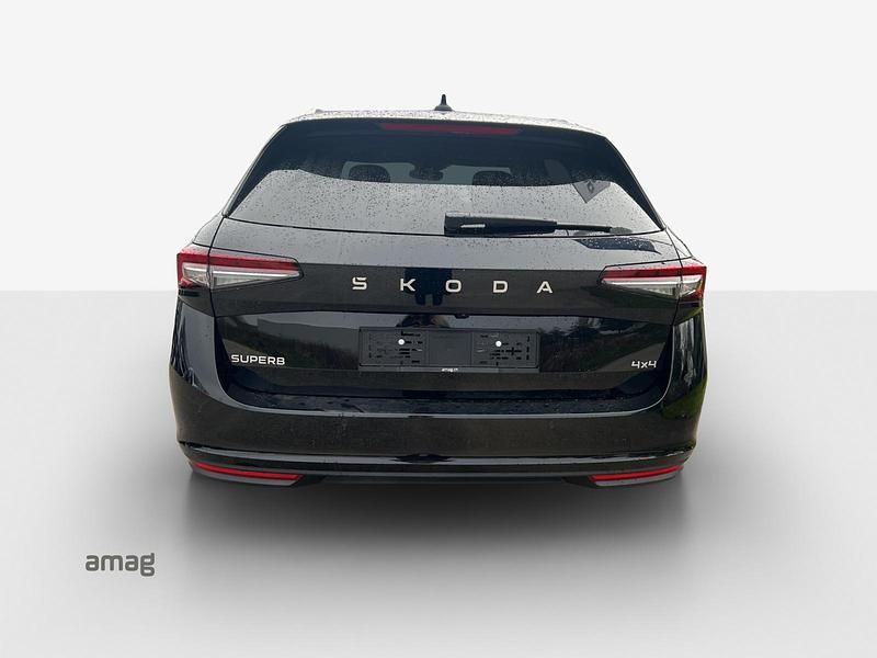Gebraucht Skoda Superb Selection 193 PS (141 kW) 2024 Ebony schwarz, metallic Kombi