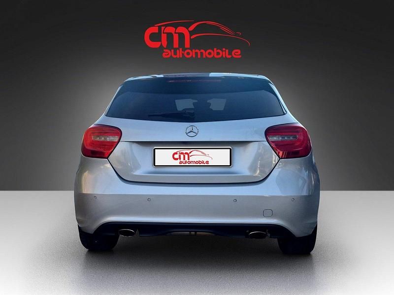 Gebraucht Mercedes A250 Urban 211 PS (155 kW) 2015 Silber Limousine