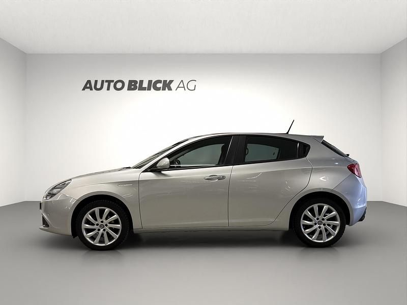 Gebraucht Alfa Romeo Giulietta 120 PS (88 kW) 2018 Kleinwagen