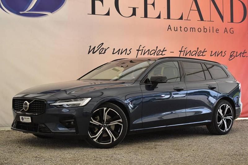 Gebraucht Volvo V60 Plus 211 PS (155 kW) 2024 Kombi