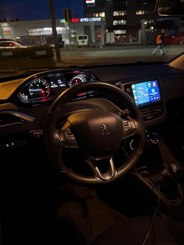 Gebraucht Peugeot 208 Style 82 PS (60 kW) 2017 Kleinwagen