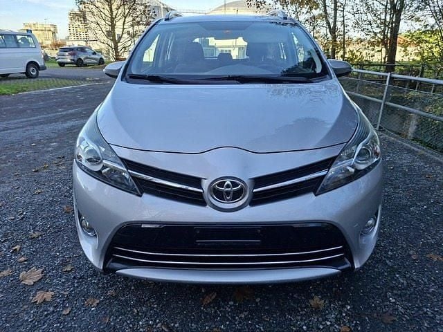 Gebraucht 2015 Toyota Verso Trend Van / Kleinbus | CHF 17’800 (Superpreis) - Bild 1/4