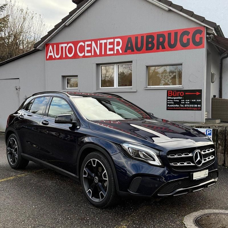 Gebraucht Mercedes GLA200 Night 156 PS (114 kW) 2018 SUV