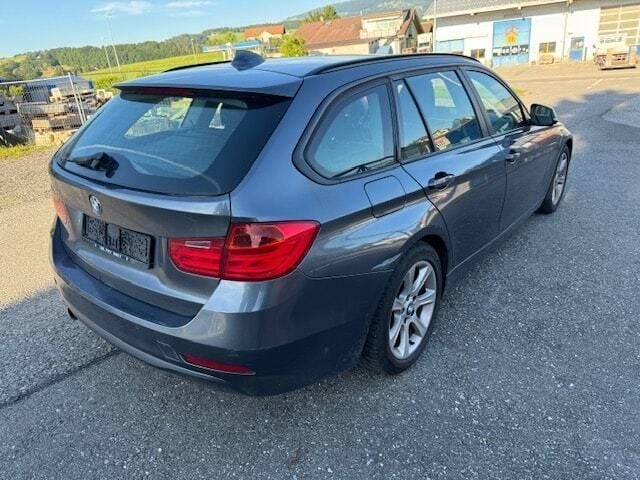 Gebraucht BMW 320 Luxury Line 184 PS (135 kW) 2013 Kombi