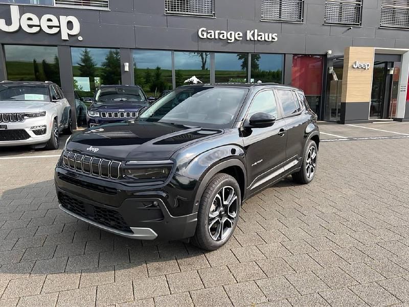 Schwarz Neu 2025 Jeep Avenger EV Summit SUV | CHF 38’390 - Bild 1/4