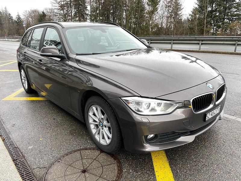 Gebraucht BMW 320 184 PS (135 kW) 2012 Kombi