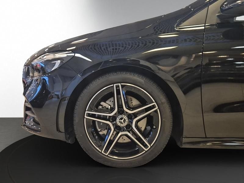 Gebraucht Mercedes B220 189 PS (139 kW) 2024 Schwarz Van / Kleinbus