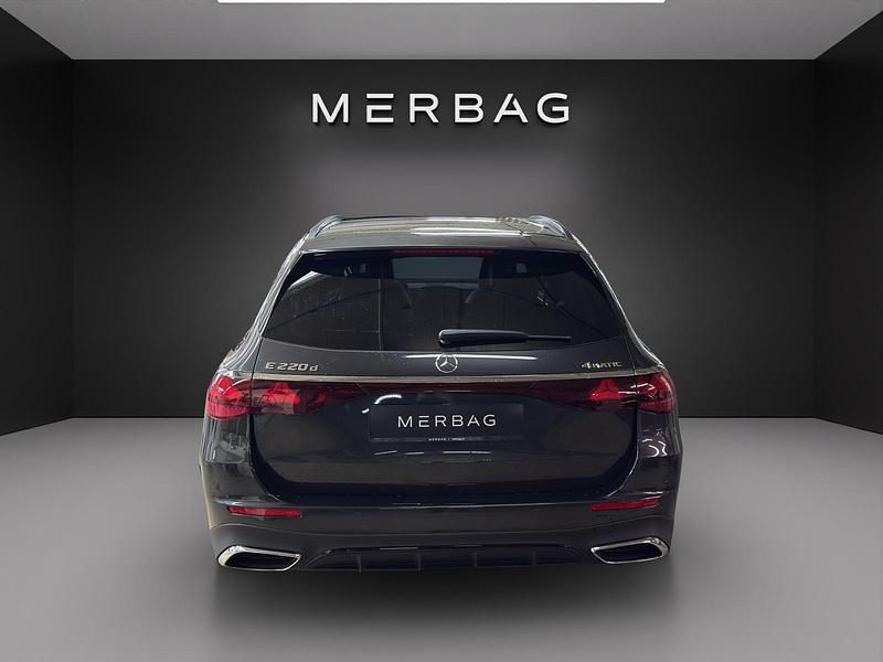 Neu Mercedes E220 197 PS (144 kW) 2026 Grau Kombi