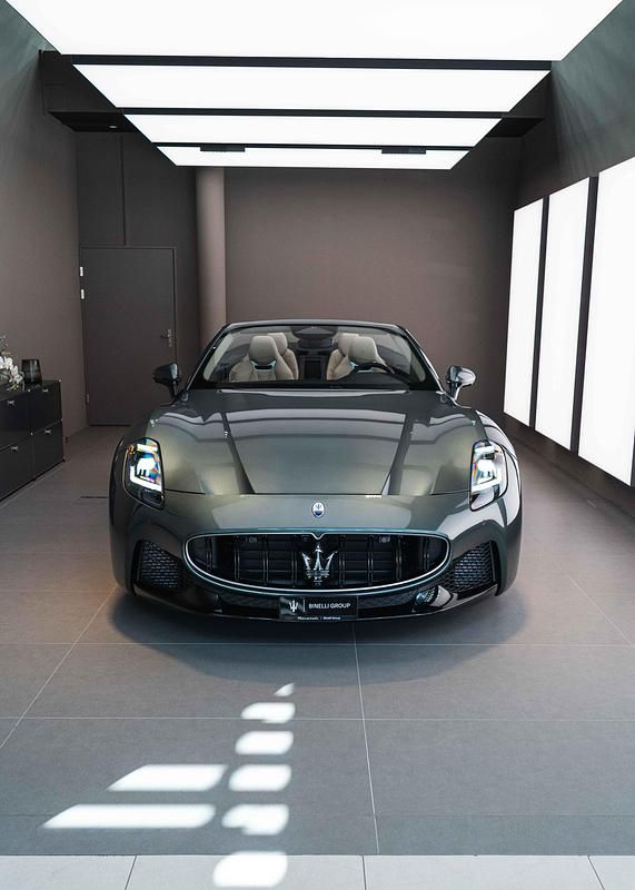 Neu 2025 Maserati GranCabrio Cabrio | CHF 215’000 (Superpreis) - Bild 1/4