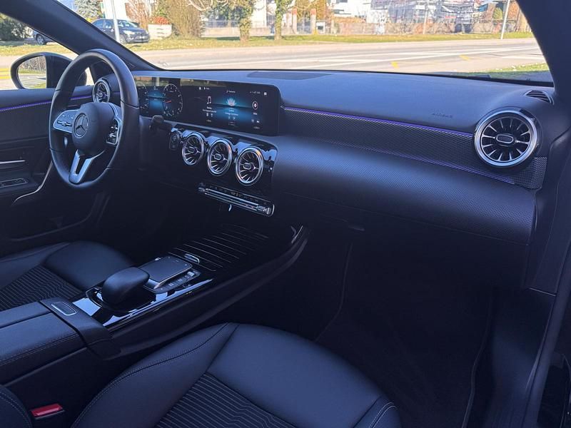 Gebraucht Mercedes A180 136 PS (100 kW) 2022