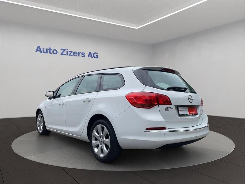 Gebraucht Opel Astra 110 PS (80 kW) 2013 Kombi