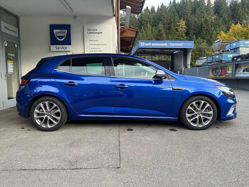 Gebraucht Renault Mégane IV GT 205 PS (150 kW) 2016 Blau Limousine
