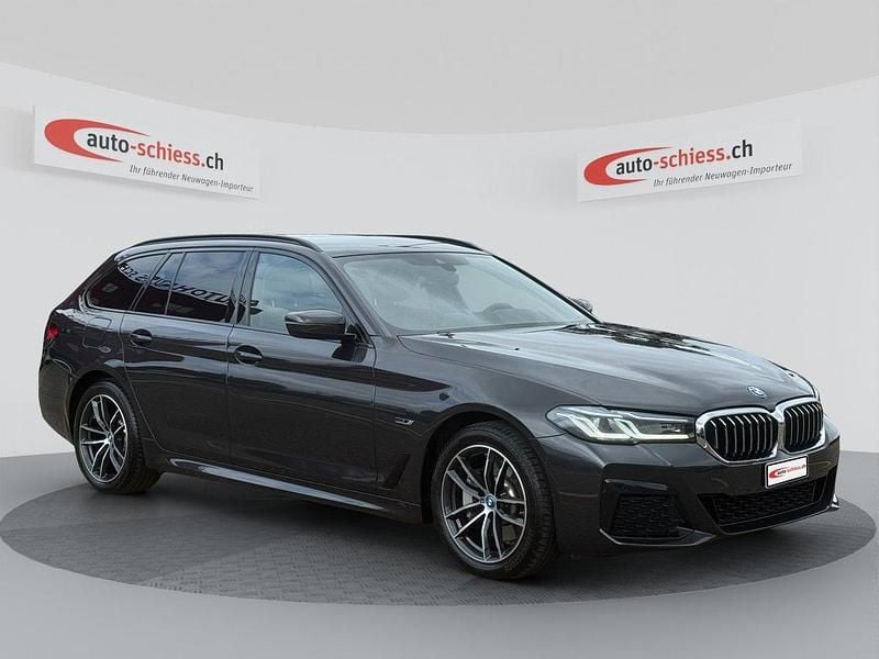 Gebraucht 2022 BMW 530e M Sport Kombi | CHF 32’980 (Superpreis) - Bild 1/4