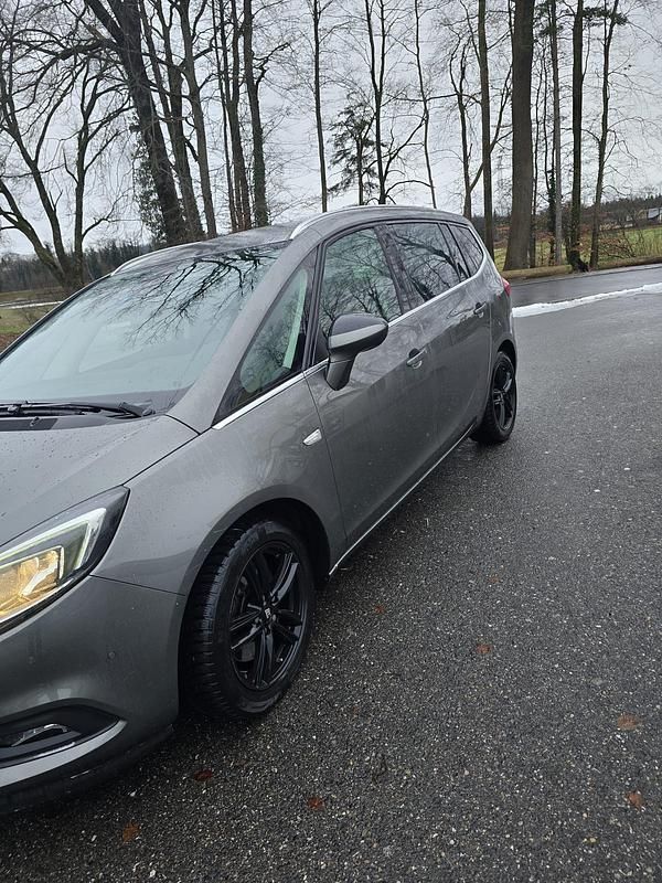 Gebraucht Opel Zafira Excellence 170 PS (125 kW) 2018 Van / Kleinbus