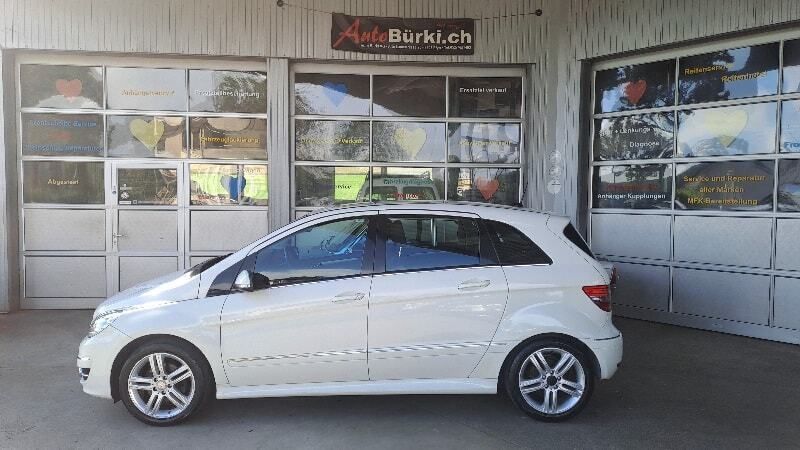 Gebraucht Mercedes B200 136 PS (100 kW) 2008 Weiss Van / Kleinbus