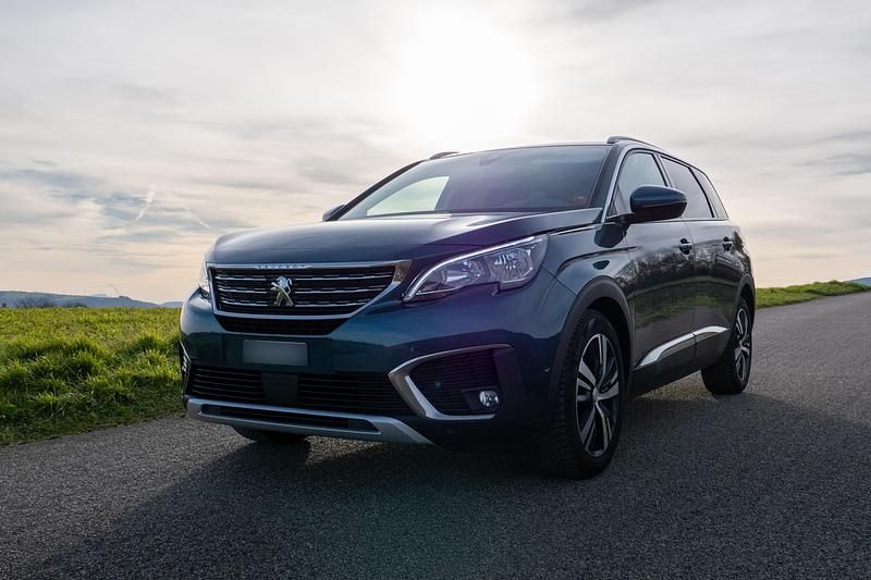 Gebraucht 2020 Peugeot 5008 Allure | CHF 19’500 (Teuer) - Bild 1/4