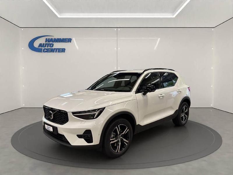 Weiss Gebraucht 2025 Volvo XC40 Plus SUV | CHF 48’500 (Teuer) - Bild 1/4