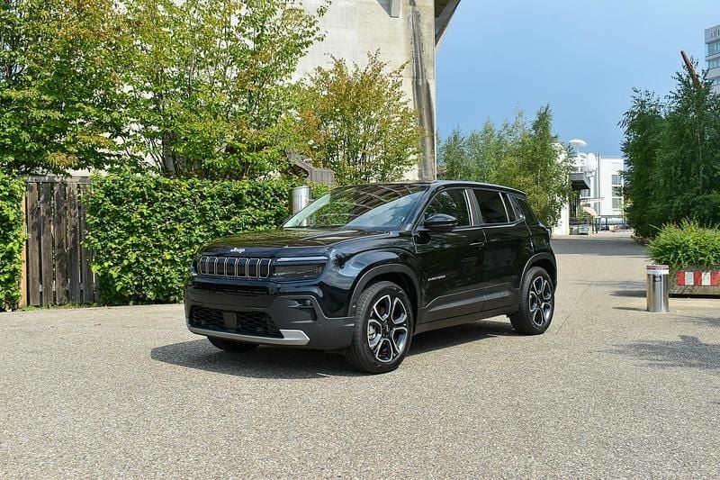 Neu 2025 Jeep Avenger EV Summit SUV | CHF 38’390 - Bild 1/4
