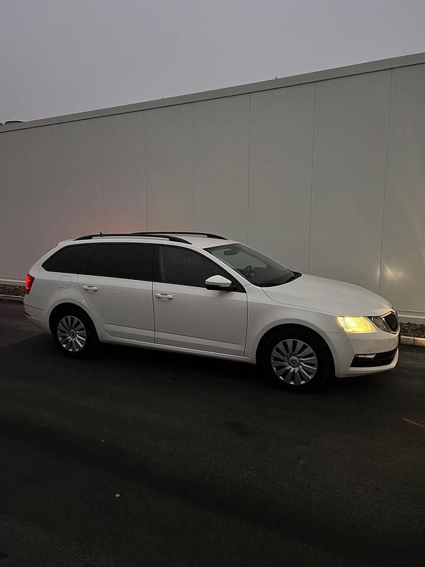 Gebraucht 2019 Skoda Octavia Ambition Kombi | CHF 9’500 (Guter Preis) - Bild 1/4