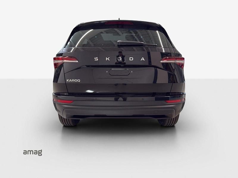 Neu Skoda Karoq Dynamic 150 PS (110 kW) 2025 Magic schwarz, perleffekt SUV