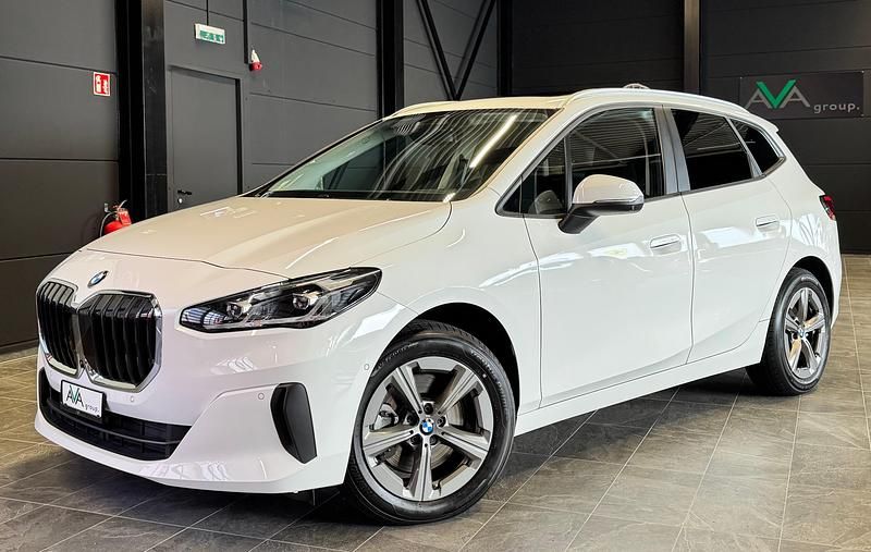 Gebraucht BMW 223 Active Tourer 197 PS (144 kW) 2023 Van / Kleinbus