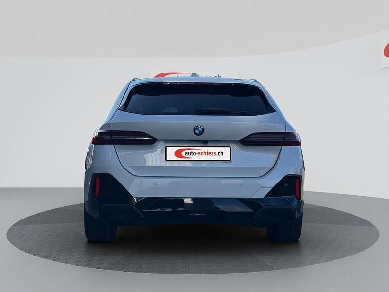 Gebraucht BMW 520 M Sport 197 PS (144 kW) 2025 Kombi
