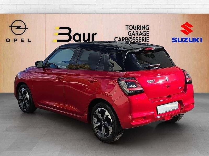 Neu Suzuki Swift 82 PS (60 kW) 2025 Rot Limousine
