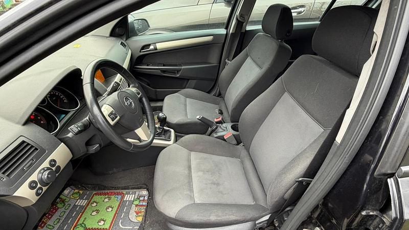 Gebraucht Opel Astra Enjoy 140 PS (102 kW) 2008