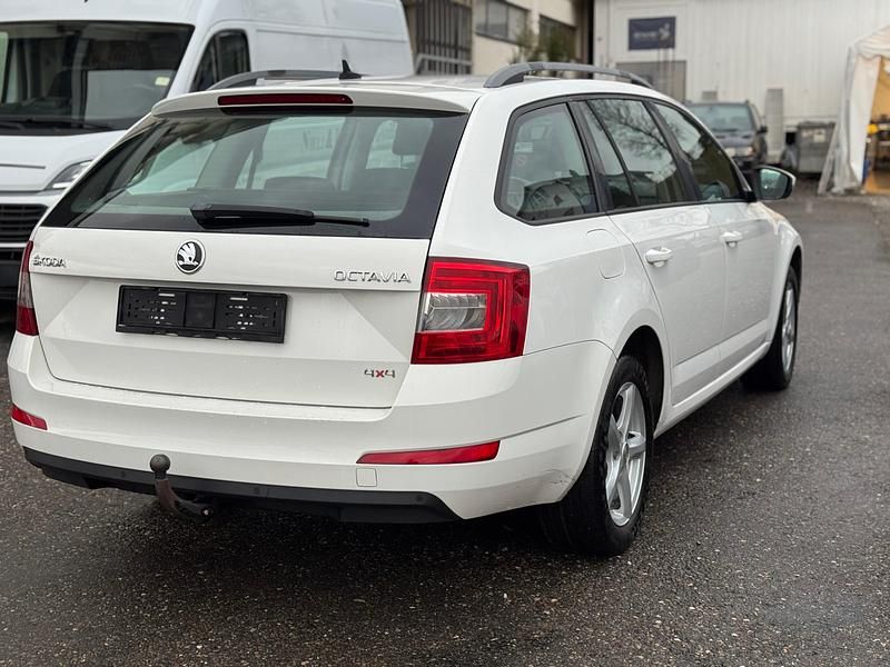 Gebraucht Skoda Octavia Ambition 150 PS (110 kW) 2014 Kombi