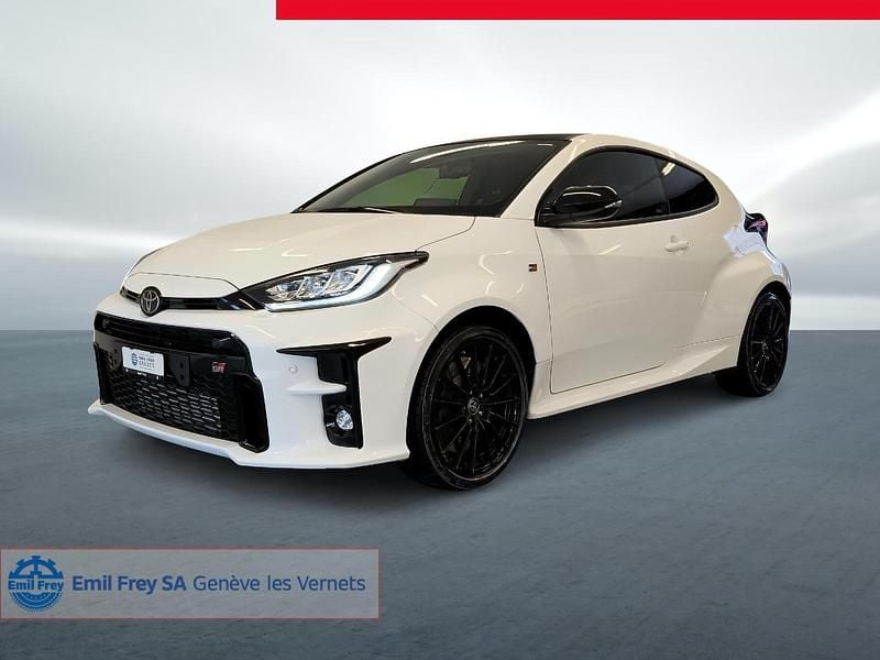 Weiss Gebraucht 2023 Toyota Yaris Sport Limousine | CHF 33’900 (Guter Preis) - Bild 1/4