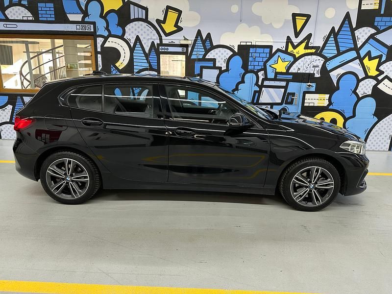 Gebraucht BMW 118 Sport Line 136 PS (100 kW) 2021 Kleinwagen