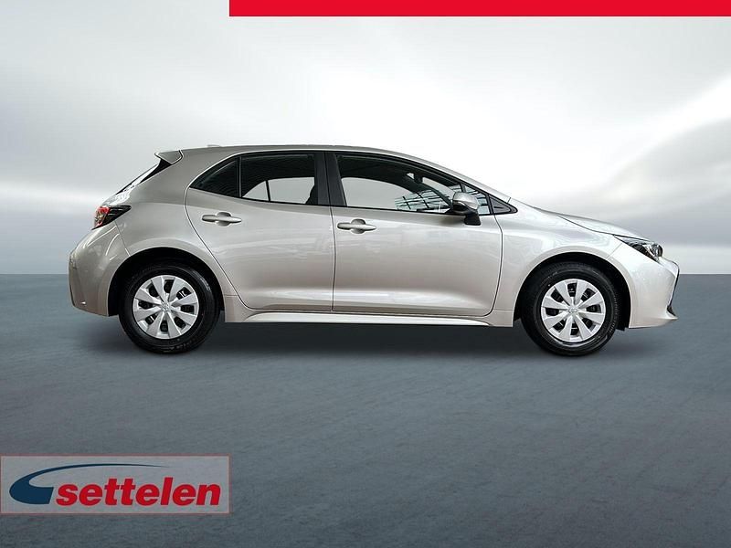 Neu Toyota Corolla Comfort 122 PS (89 kW) 2025 Limousine