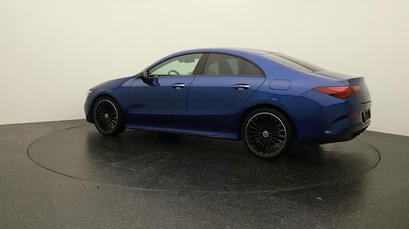 Gebraucht Mercedes CLA200 AMG line 163 PS (119 kW) 2025