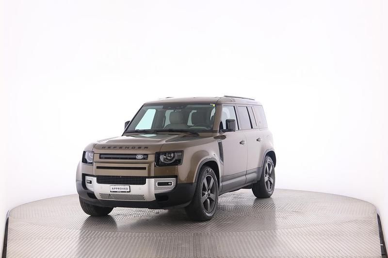 Braun Gebraucht 2023 Land Rover Defender SE SUV | CHF 67’900 - Bild 1/4
