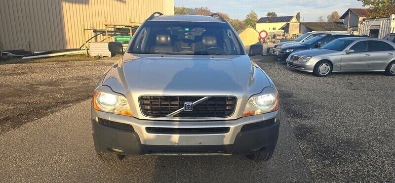 Gebraucht 2003 Volvo XC90 SUV | CHF 2’198 (Guter Preis) - Bild 1/4