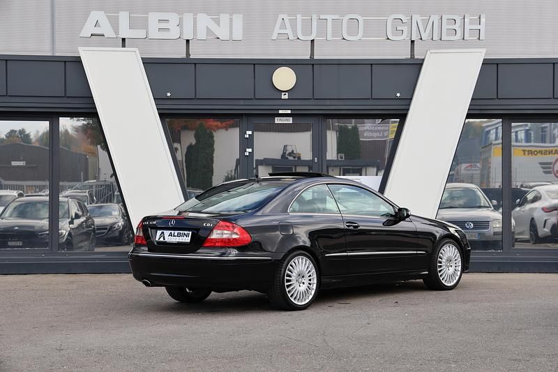 Gebraucht Mercedes CLK320 Avantgarde 224 PS (164 kW) 2009 Coupé